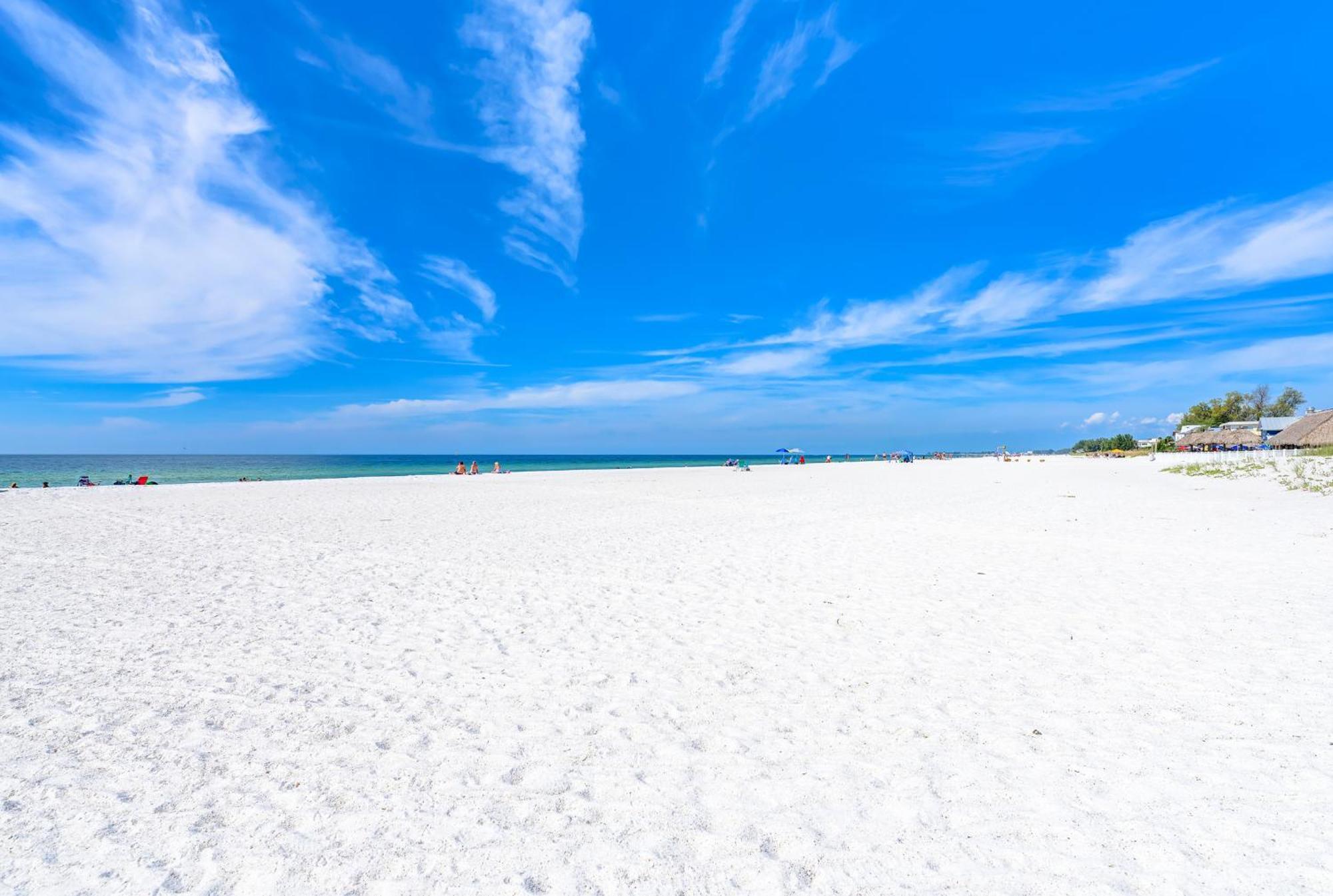 Anna Maria Island Runaway Tropical Dream-One Minute Walk To The Beach-Heated Pool Bradenton Beach Dış mekan fotoğraf