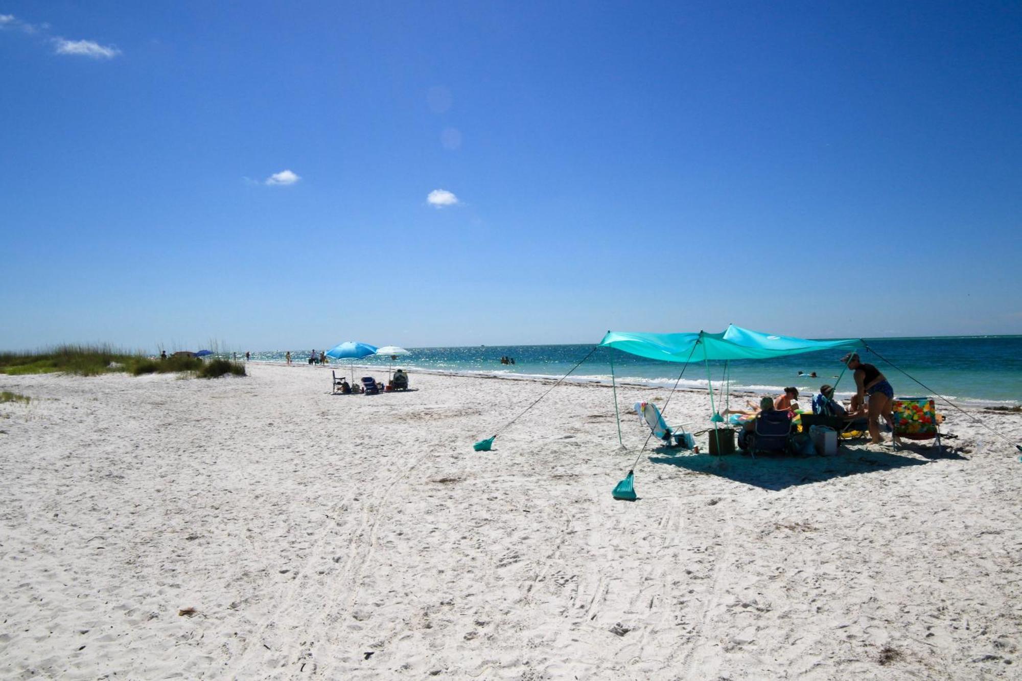 Anna Maria Island Runaway Tropical Dream-One Minute Walk To The Beach-Heated Pool Bradenton Beach Dış mekan fotoğraf