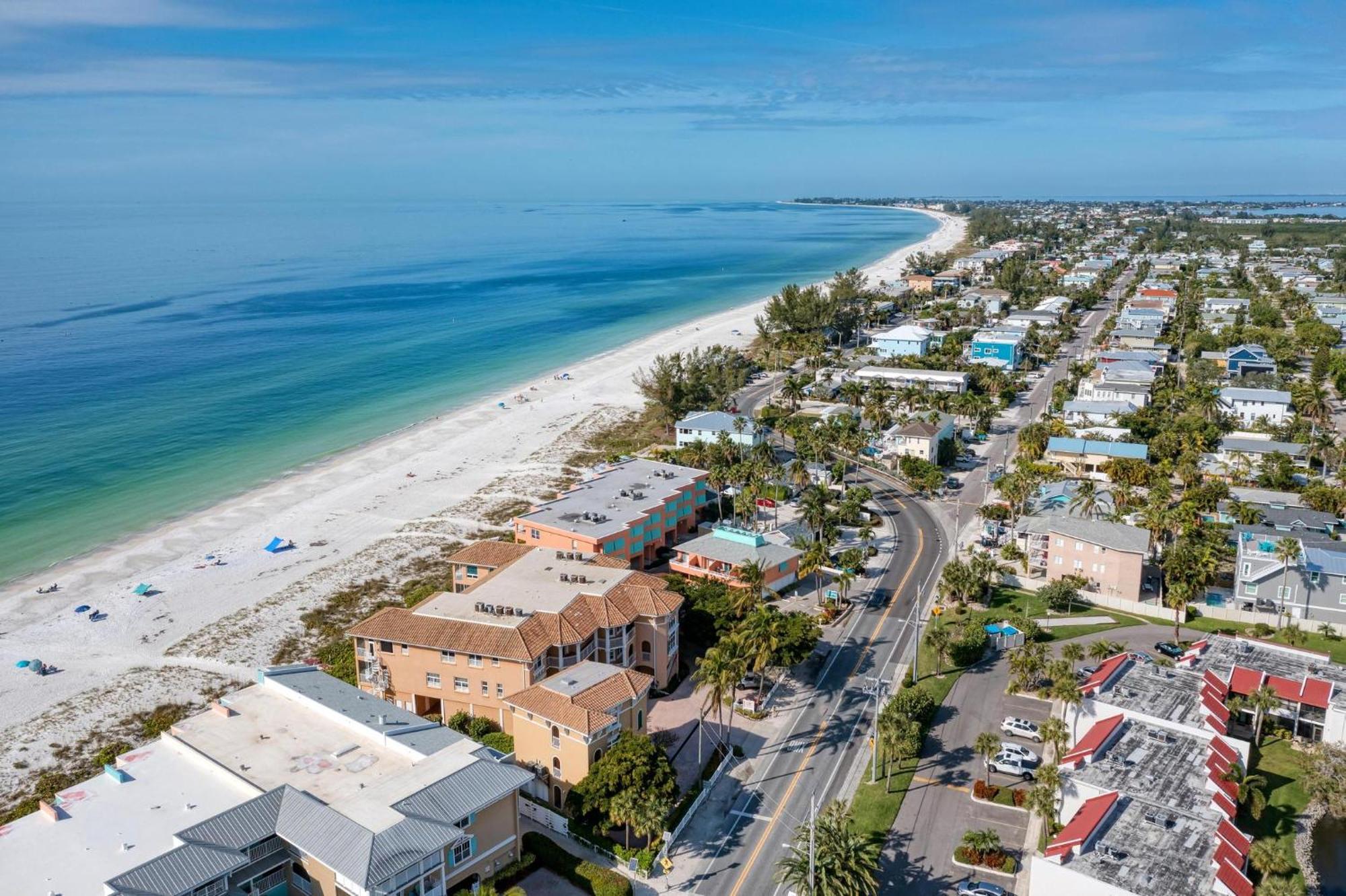 Anna Maria Island Runaway Tropical Dream-One Minute Walk To The Beach-Heated Pool Bradenton Beach Dış mekan fotoğraf