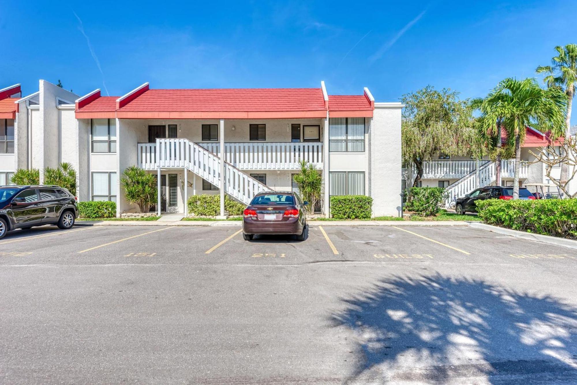 Anna Maria Island Runaway Tropical Dream-One Minute Walk To The Beach-Heated Pool Bradenton Beach Dış mekan fotoğraf