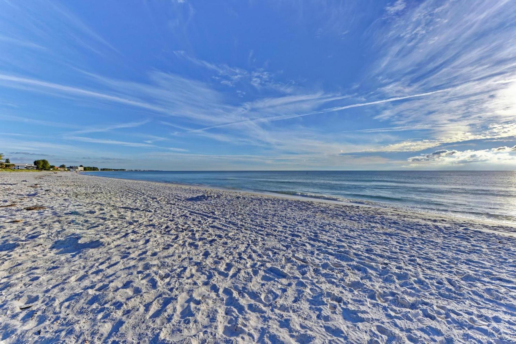Anna Maria Island Runaway Tropical Dream-One Minute Walk To The Beach-Heated Pool Bradenton Beach Dış mekan fotoğraf